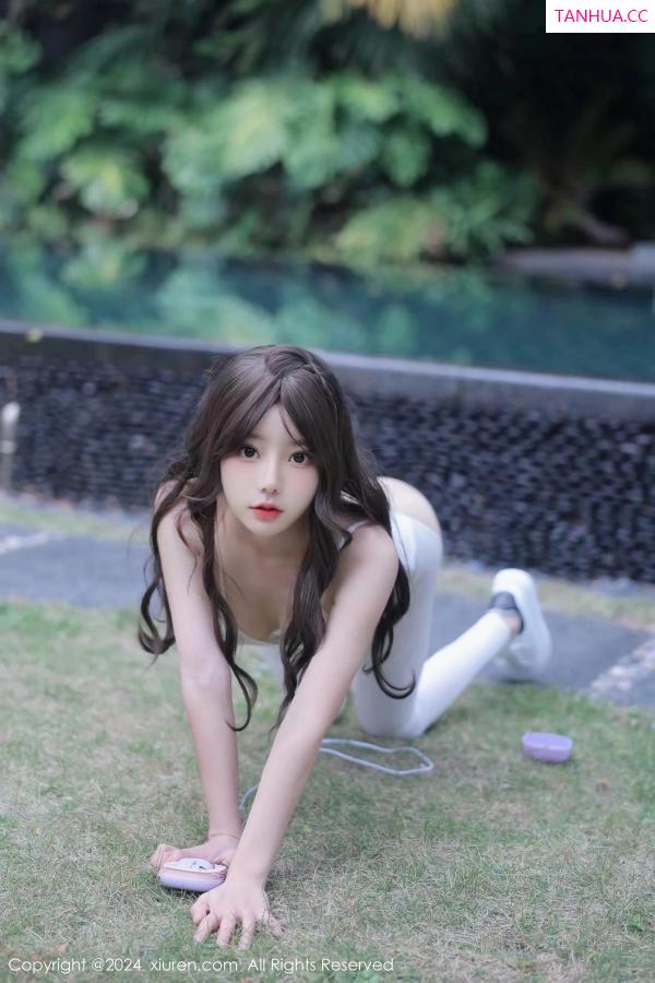   [XiuRen]高清写真图 2024.02.23 No.8132 桃妖夭 新人美腿第58张图片